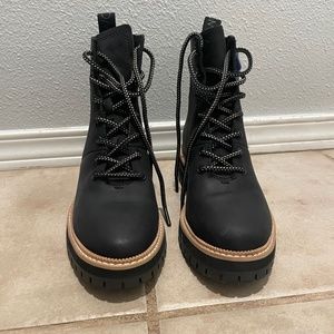 BRAND NEW TOMS Frankie Book in black. Waterproof lace up boots. Size women’s 7